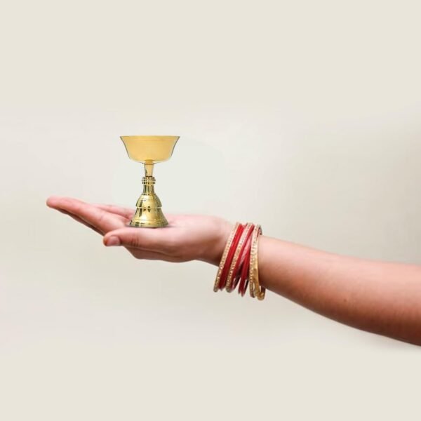 Shubhkart Nitya Akhand Narayan Diya - 110 gm | Brass Diya for Puja | Deepam Kundulu Jyot Diya Oil Lamp | Pooja Articles and Pooja Items for Home Temple (Height: 8.1 cm)