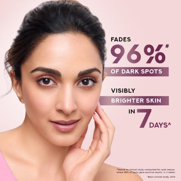 POND'S Bright Beauty SPF 15 PA ++ Day Cream 50 g, Non-Oily, Mattifying Daily Face Moisturizer - With Niacinamide to Lighten Dark Spots for Glowing Skin