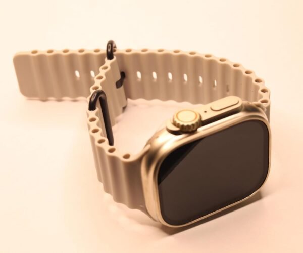 Smart Watch for Men and Women with Black Strap/compatable with ISO,Android. Stylish and Affordable/Best Gift/with Wieless Cable/Best for Sports Players.