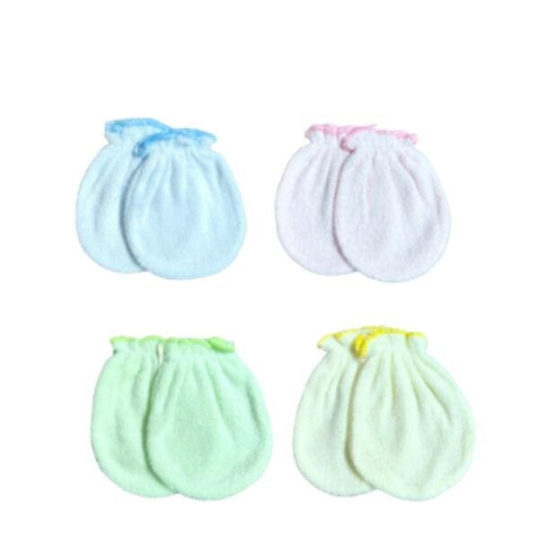 La Vie BabyCare Winter Baby Mittens| Woolen Mittens | Perfect for Winters | 0-12 Months | Multi-colour Mittens | Pack of 4