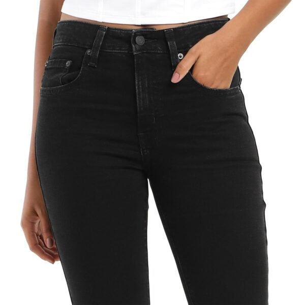 Levi's 725 Women's Slim Fit High Rise Boyfriend Jeans