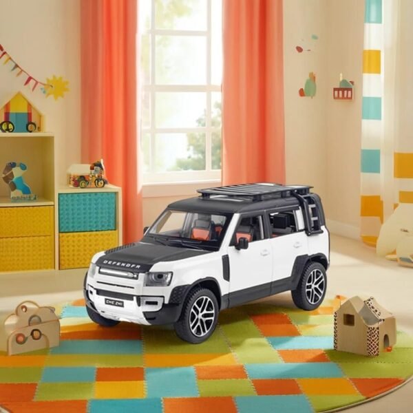 Sky Tech® Big Size Land Rover Defender 1:24 Scale Model Car Exclusive Alloy Metal car Pull Back Die-cast Car Metal Toy car with Openable Doors & Light Music Best Gifts Toys Kids【Colors as Per Stock】