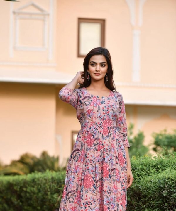LookMark Women's Cotton Blend Kurta Set