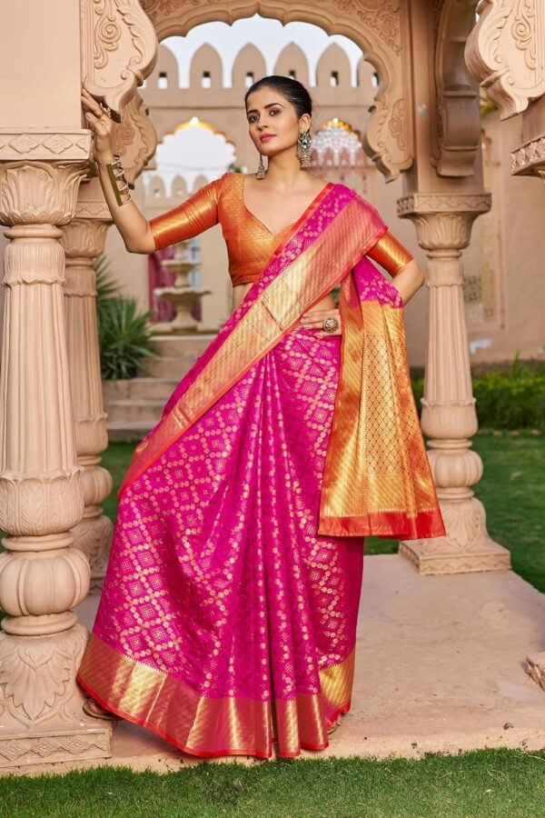 SWORNOF Women's Patola Silk Saree With Unstitched Boluse Piece