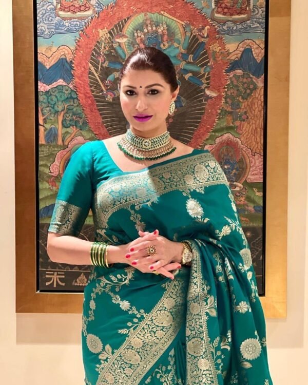 Avantika Fashion Women's Kanjivaram Soft Silk Banarasi Sarees With Blouse Piece